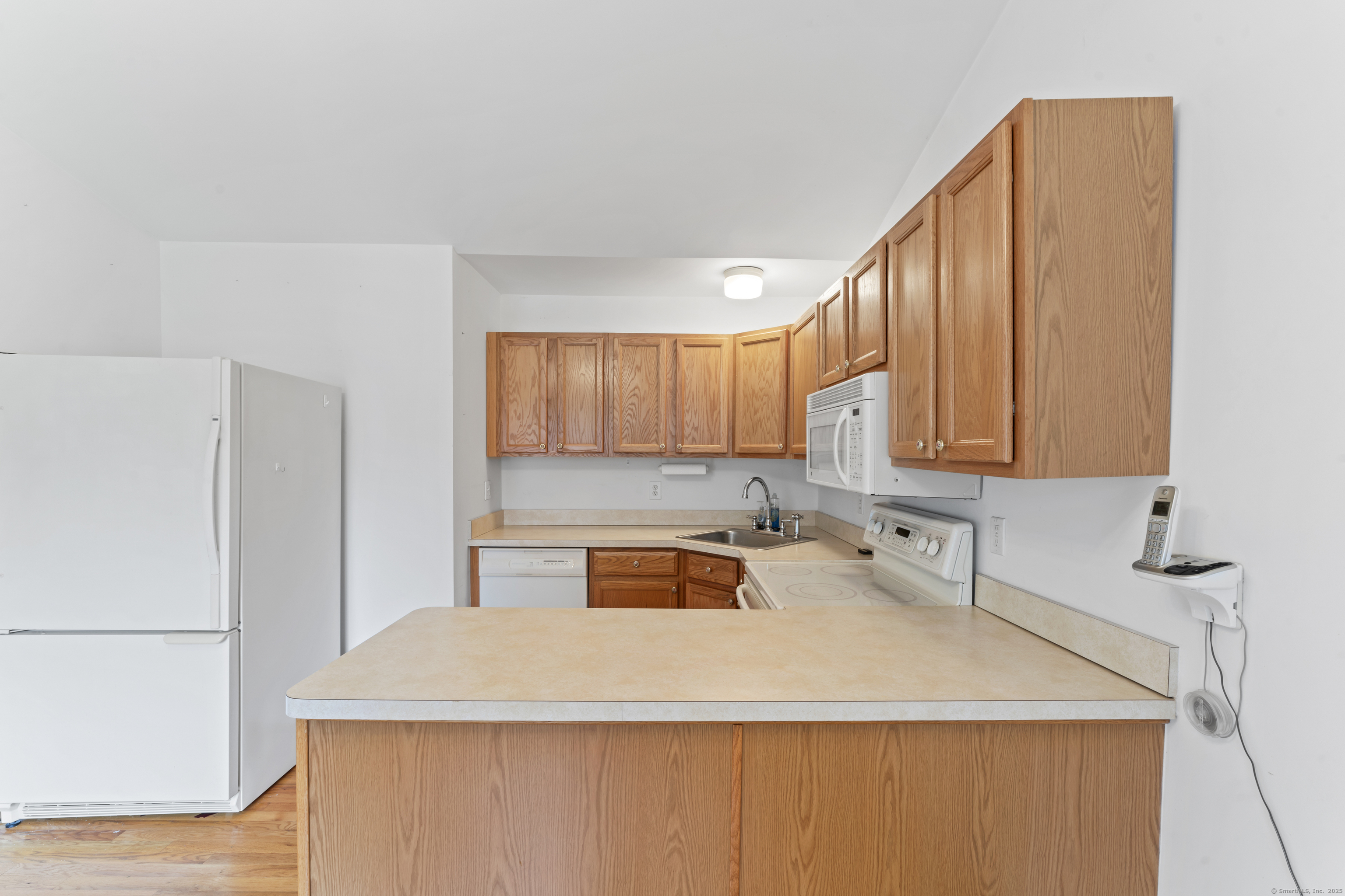 56 Pembroke Road #APT 11, Danbury, Connecticut image 15