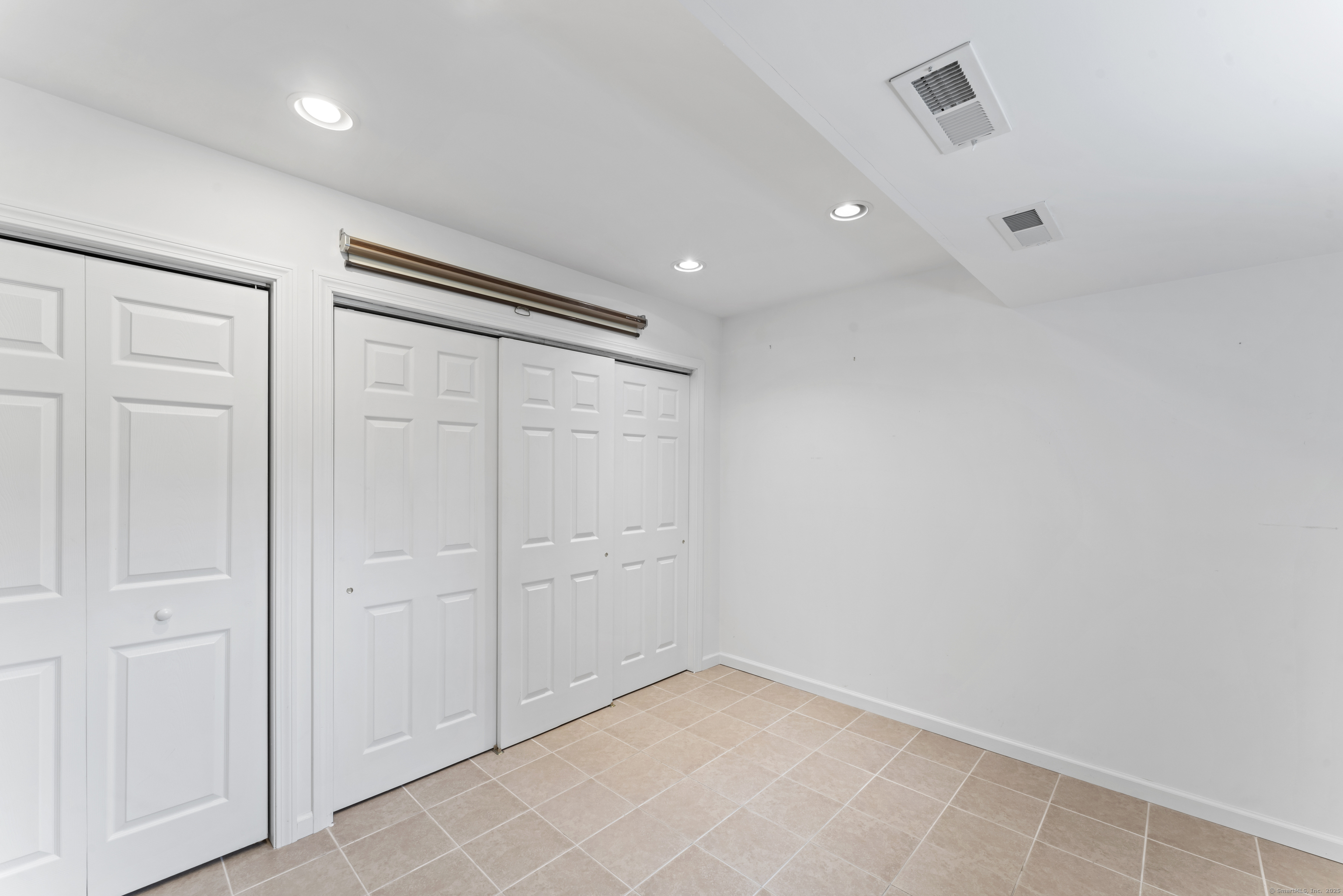 56 Pembroke Road #APT 11, Danbury, Connecticut image 5