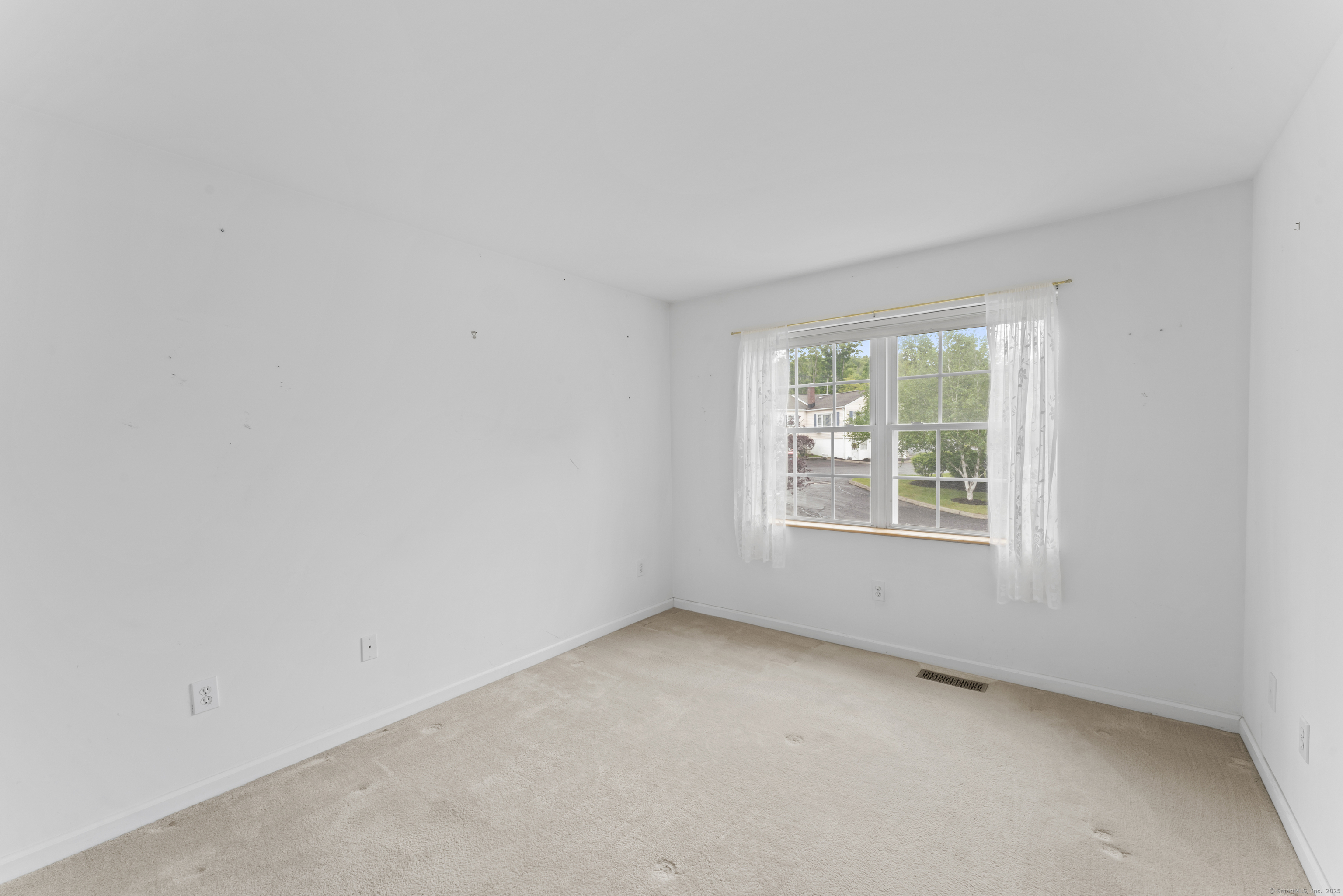 56 Pembroke Road #APT 11, Danbury, Connecticut image 23