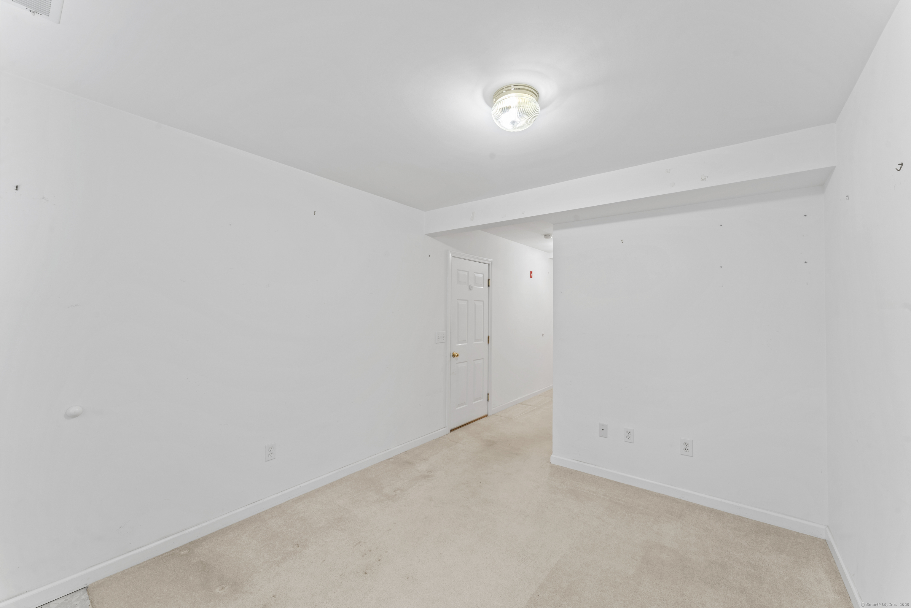 56 Pembroke Road #APT 11, Danbury, Connecticut image 4
