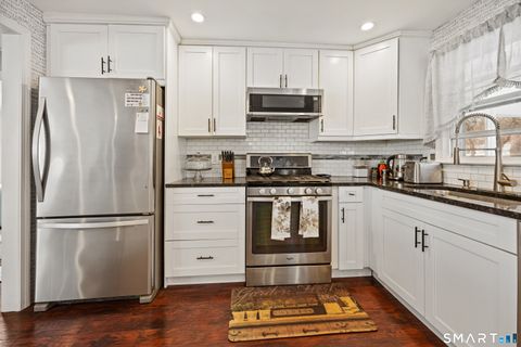 Tiny photo for 1986 Hartford Turnpike, North Haven, CT 06473 (MLS # 24153003)