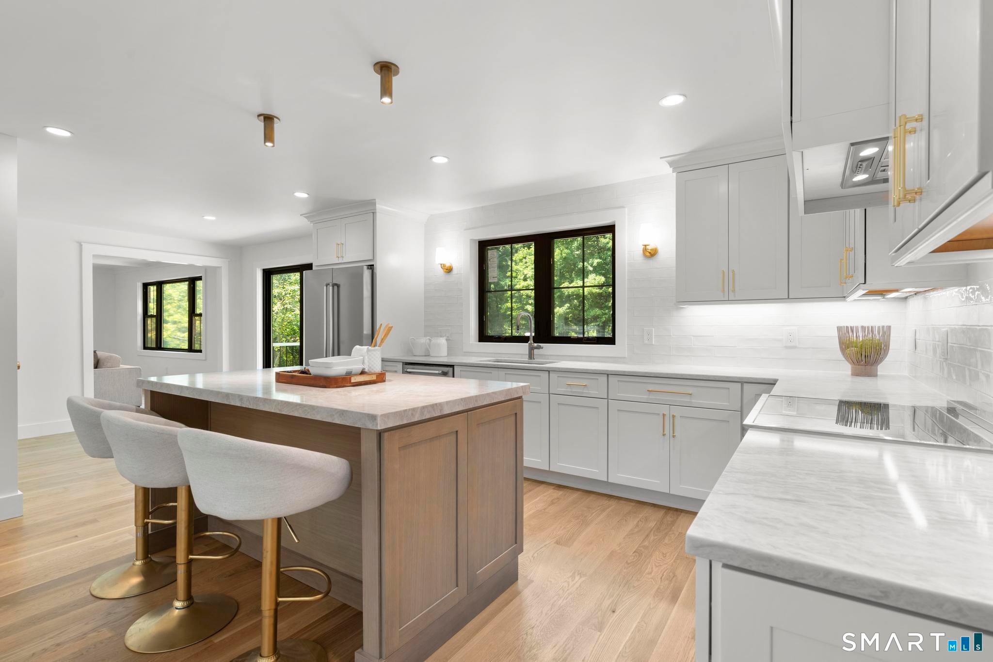 22 Beaver Brook Road