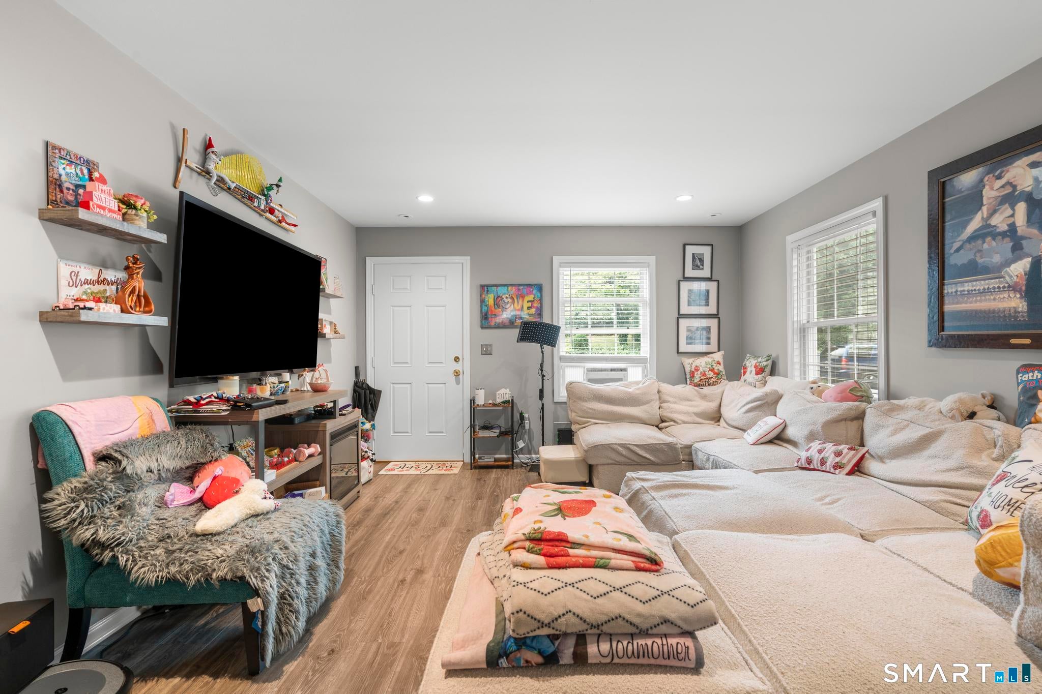 9 Columbus Avenue