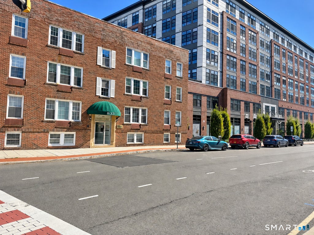 Photo of 833 Summer Street #3B, Stamford, CT 06901 (MLS # 24212761)