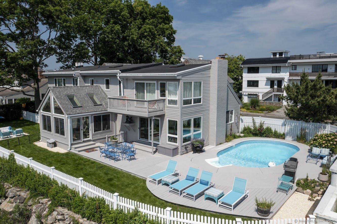 Rental Property at Spriteview Avenue, Westport, Connecticut - Bedrooms: 4 
Bathrooms: 4 
Rooms: 8  - $45,000 MO.