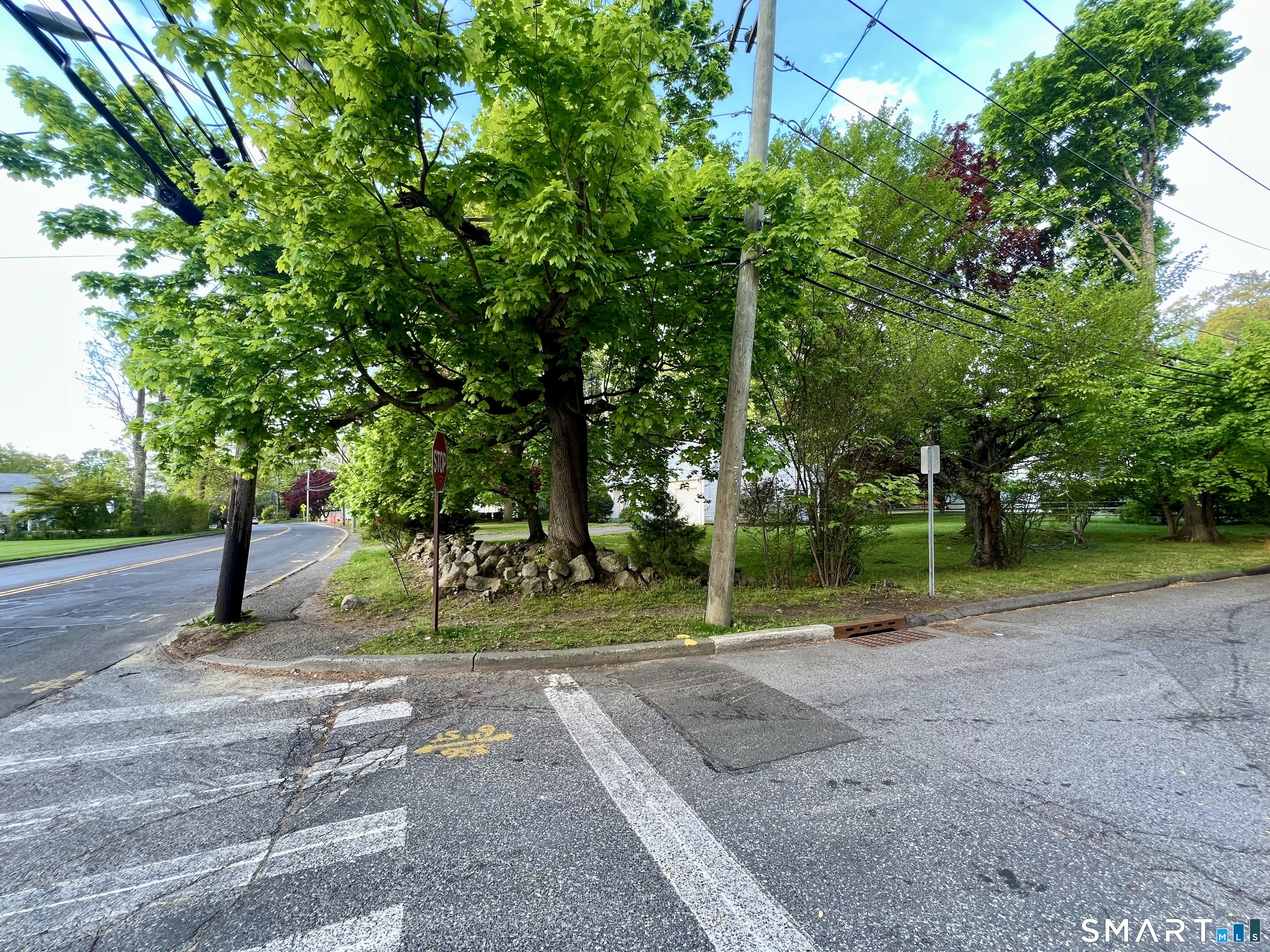 6 Sanford Lane