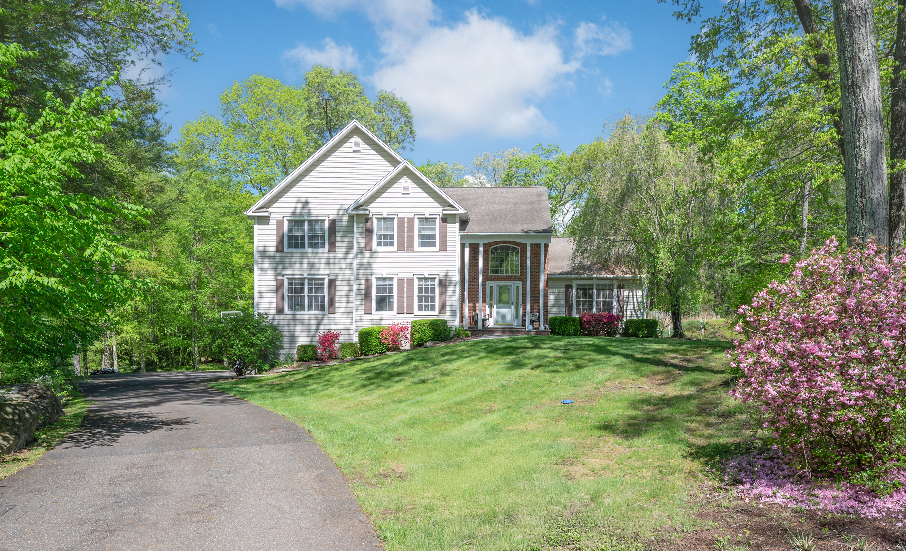 Property for Sale at Old Bridge Road, Brookfield, Connecticut - Bedrooms: 4 
Bathrooms: 3 
Rooms: 9  - $875,000