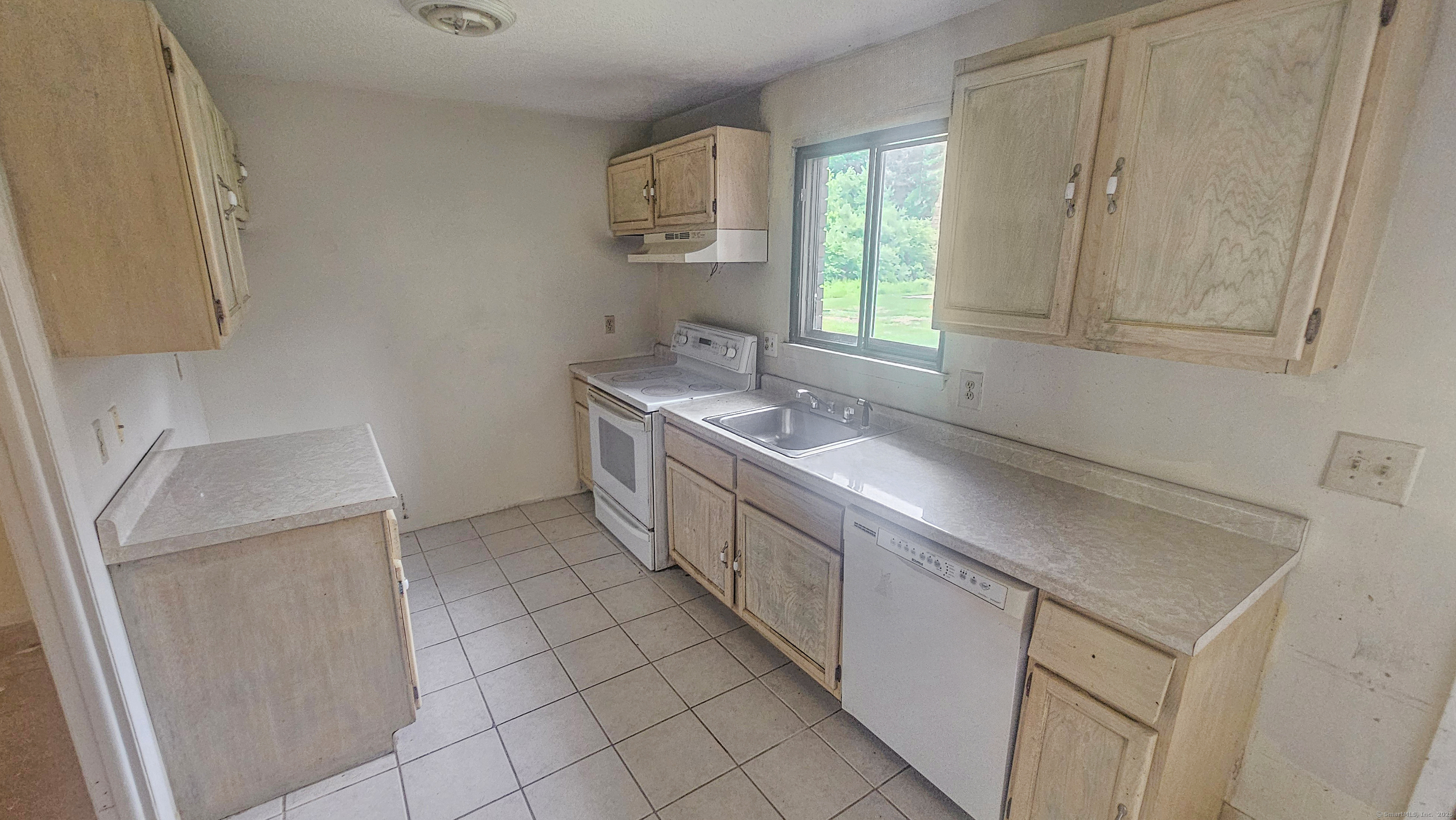 300 High Path Road #300, Windsor, Connecticut image 7