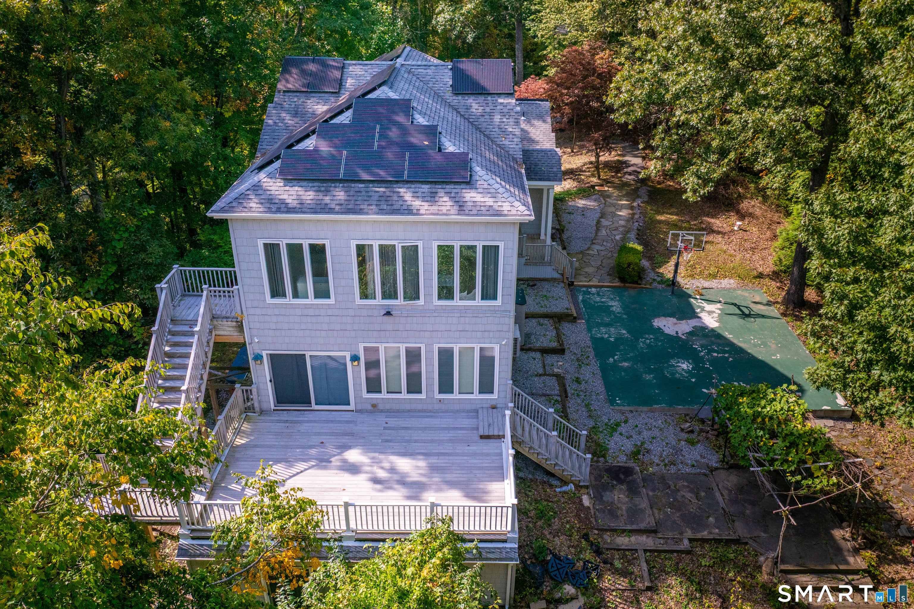 33 Laurel Lane