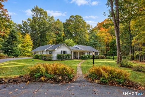 Photo of 6 Raymond Road, Avon, CT 06001 (MLS # 24213645)