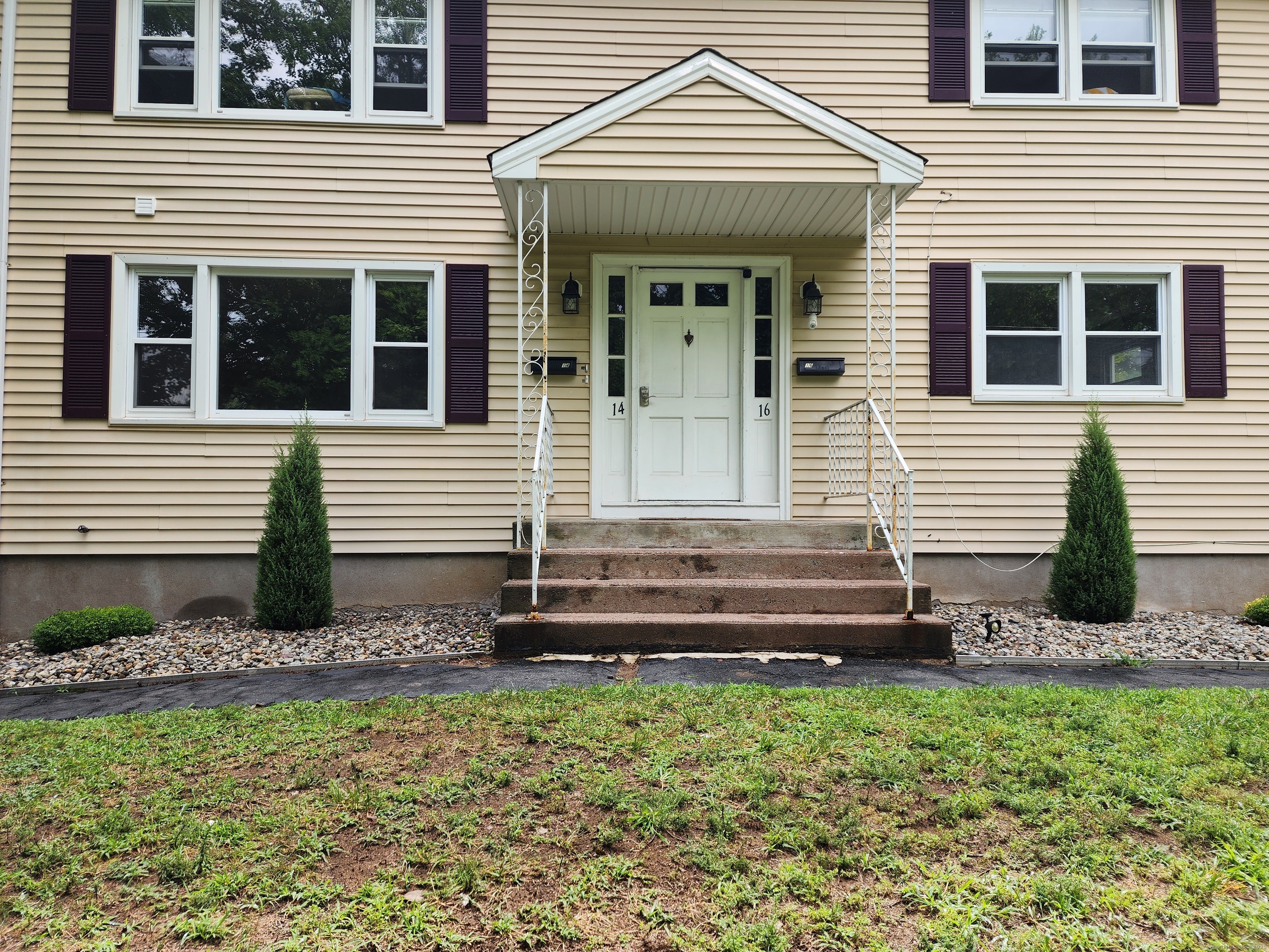 14 Lownds Drive