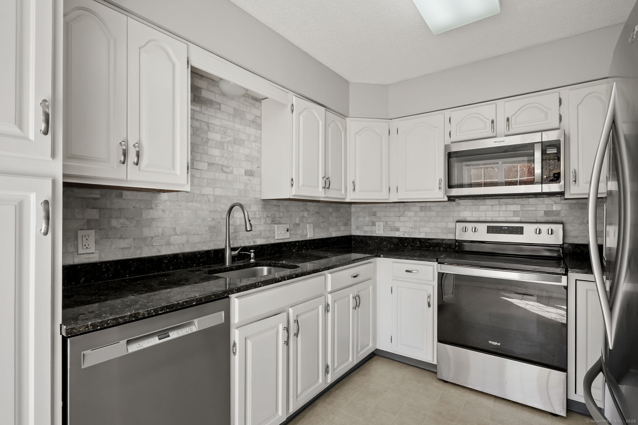 19 L Hermitage Drive 19