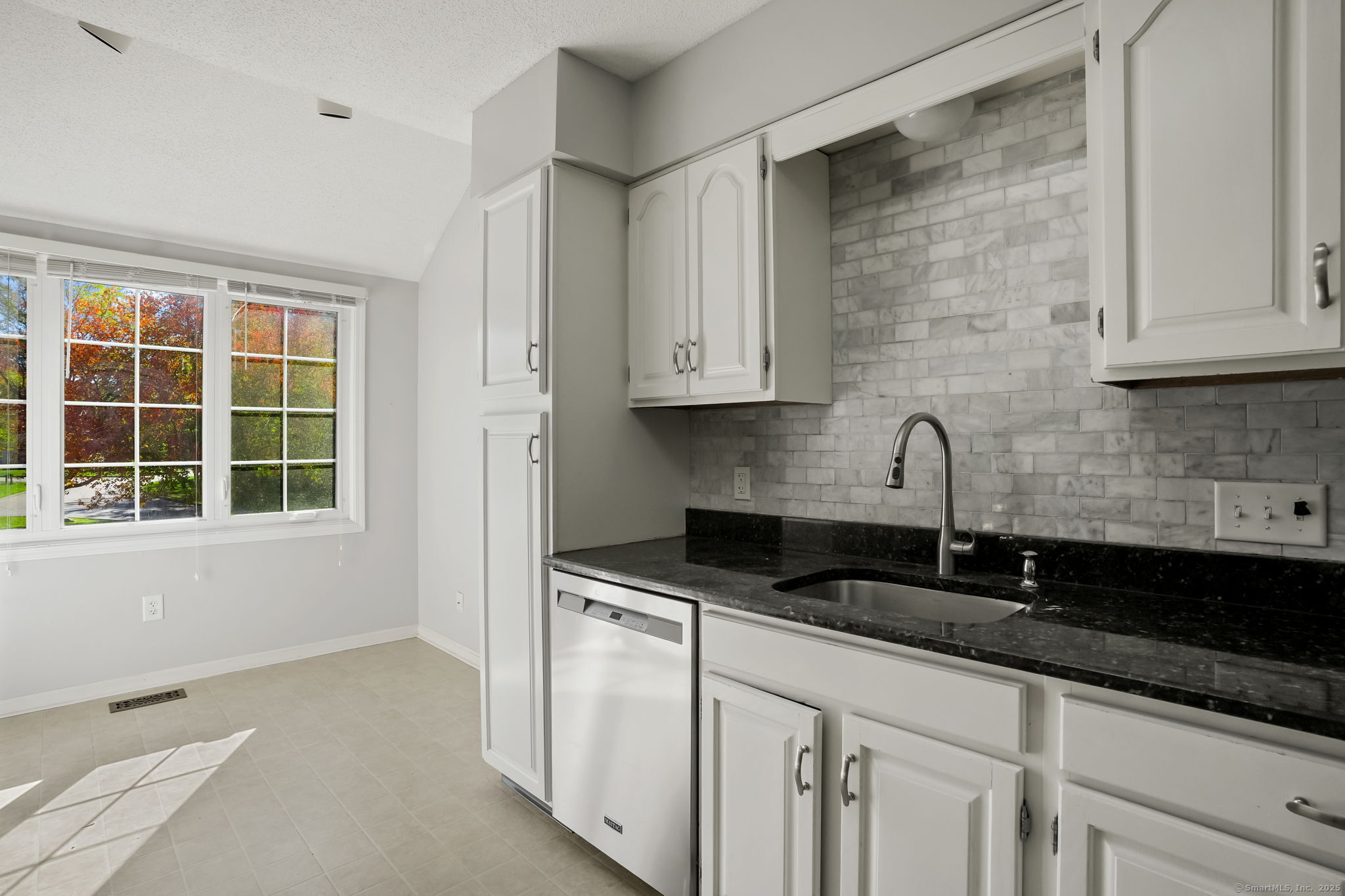 19 L Hermitage Drive 19