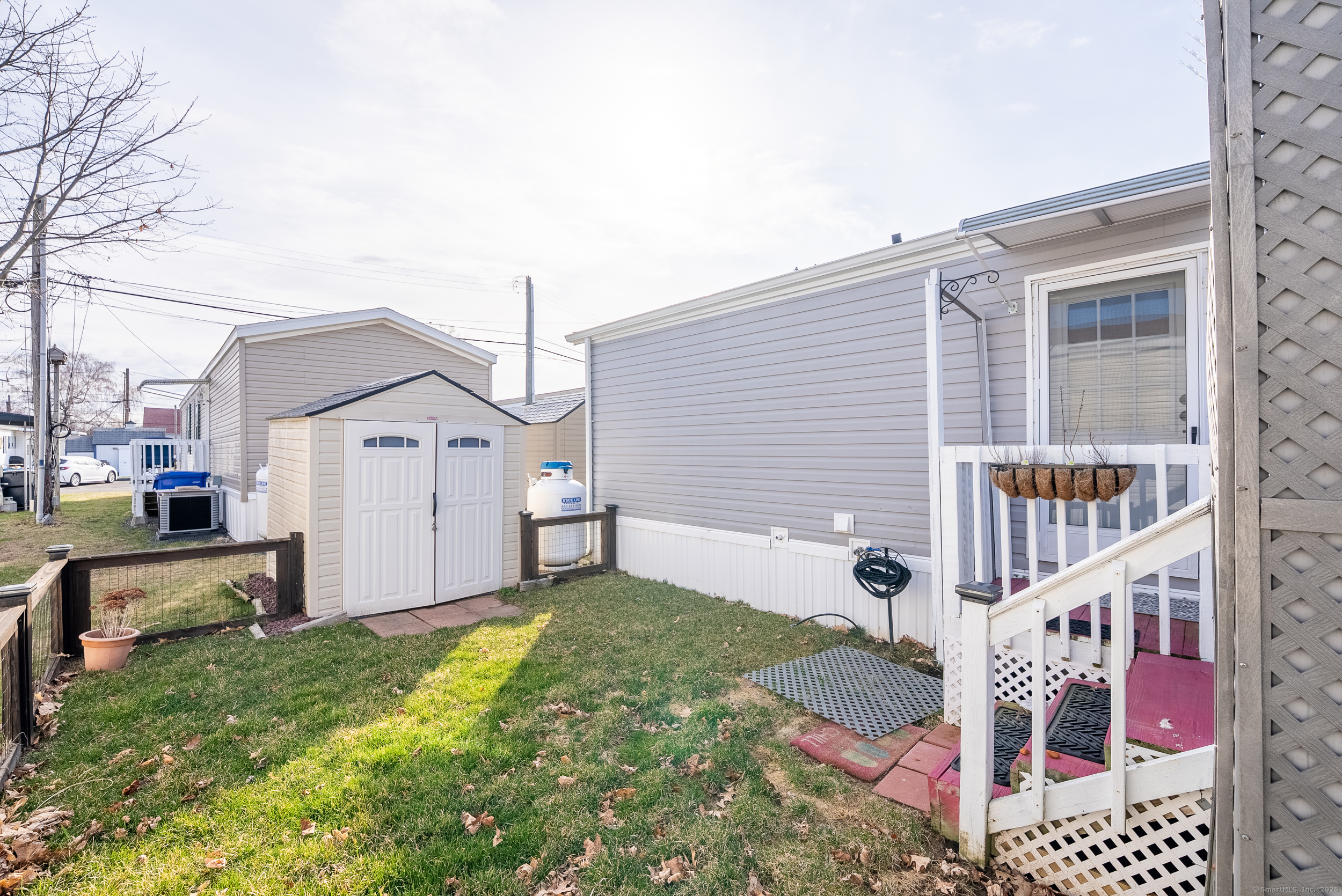 16 Grove Street, East Windsor, Connecticut image 5
