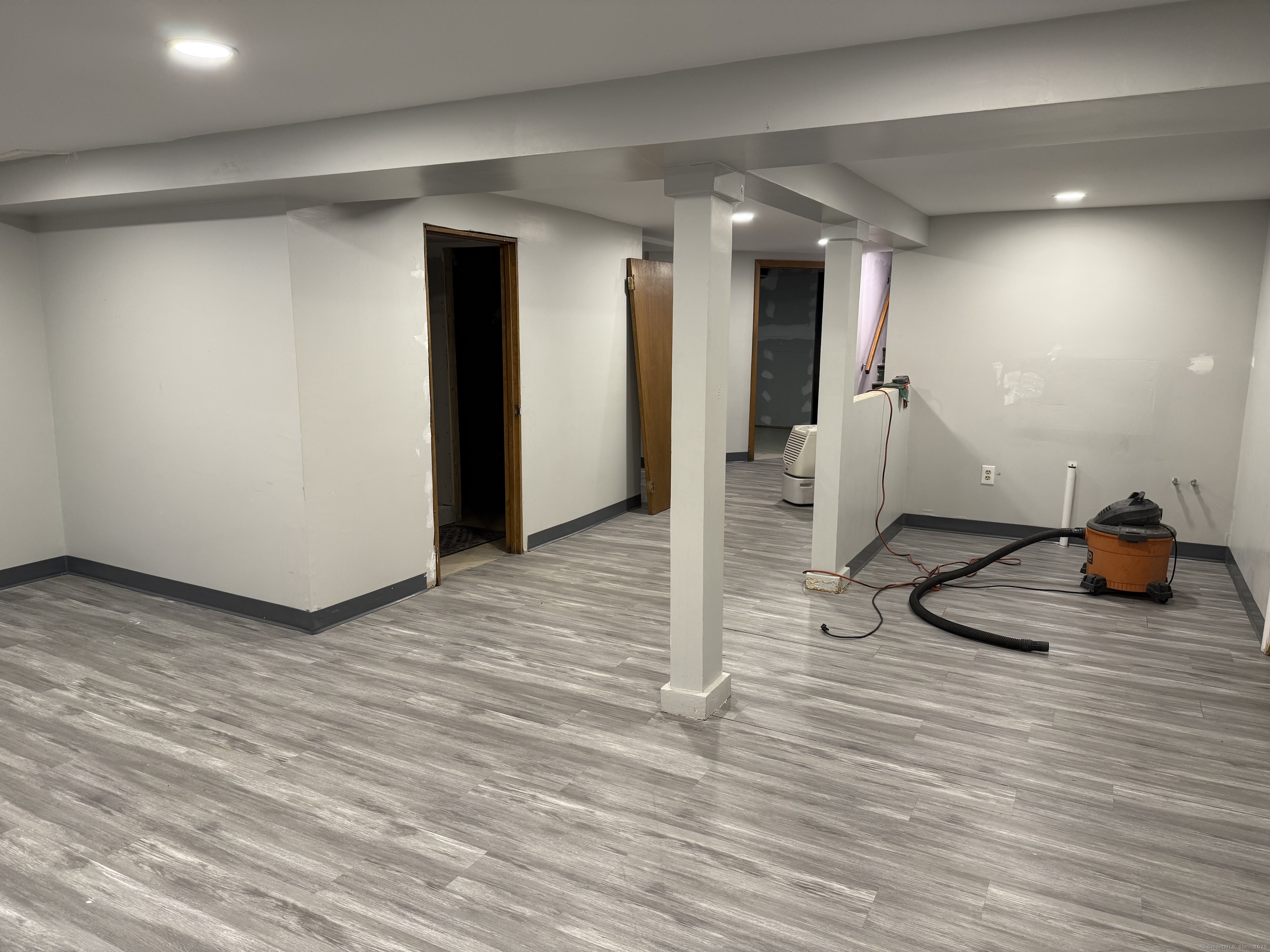 278 Dudley Town Road, Windsor, Connecticut image 16