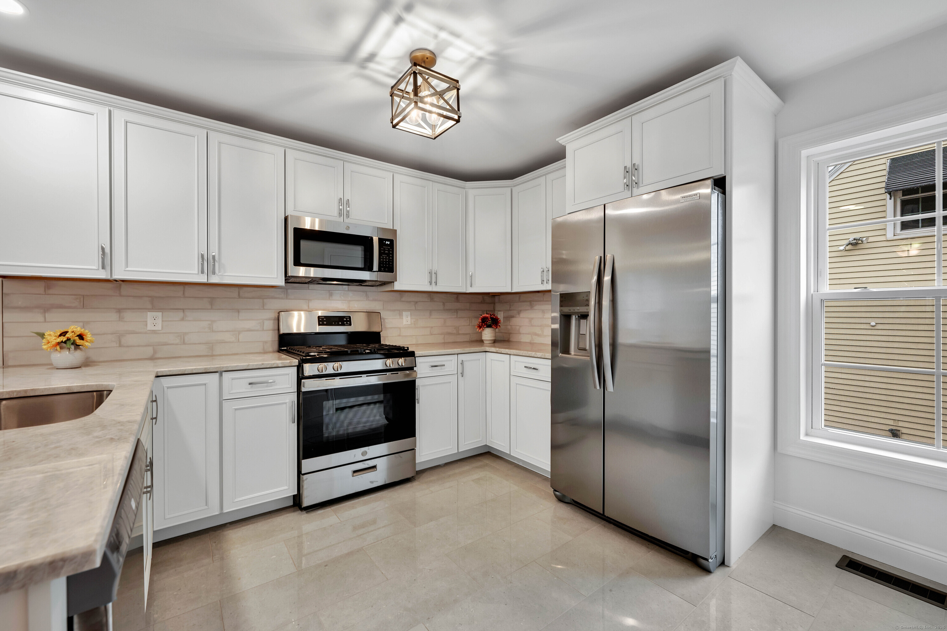 39 Robbins Avenue, Newington, Connecticut image 7