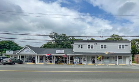 33 Main Street Essex CT 06409