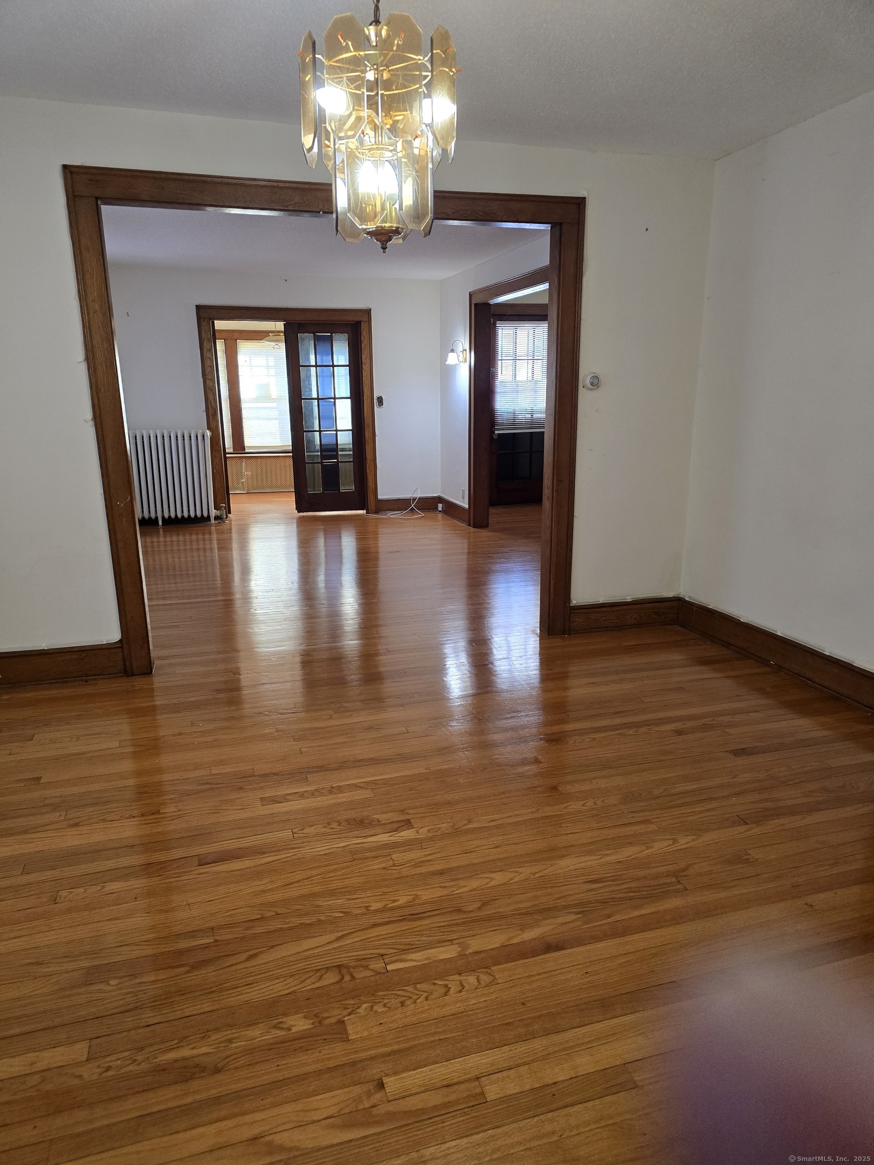 69 Cambridge Street, West Hartford, Connecticut - 2 Bedrooms  
1 Bathrooms  
7 Rooms - 