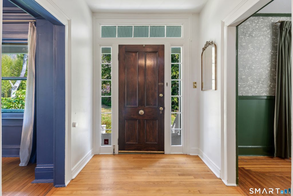 Photo of 533 Old Stamford Road, New Canaan, CT 06840 (MLS # 24166329)