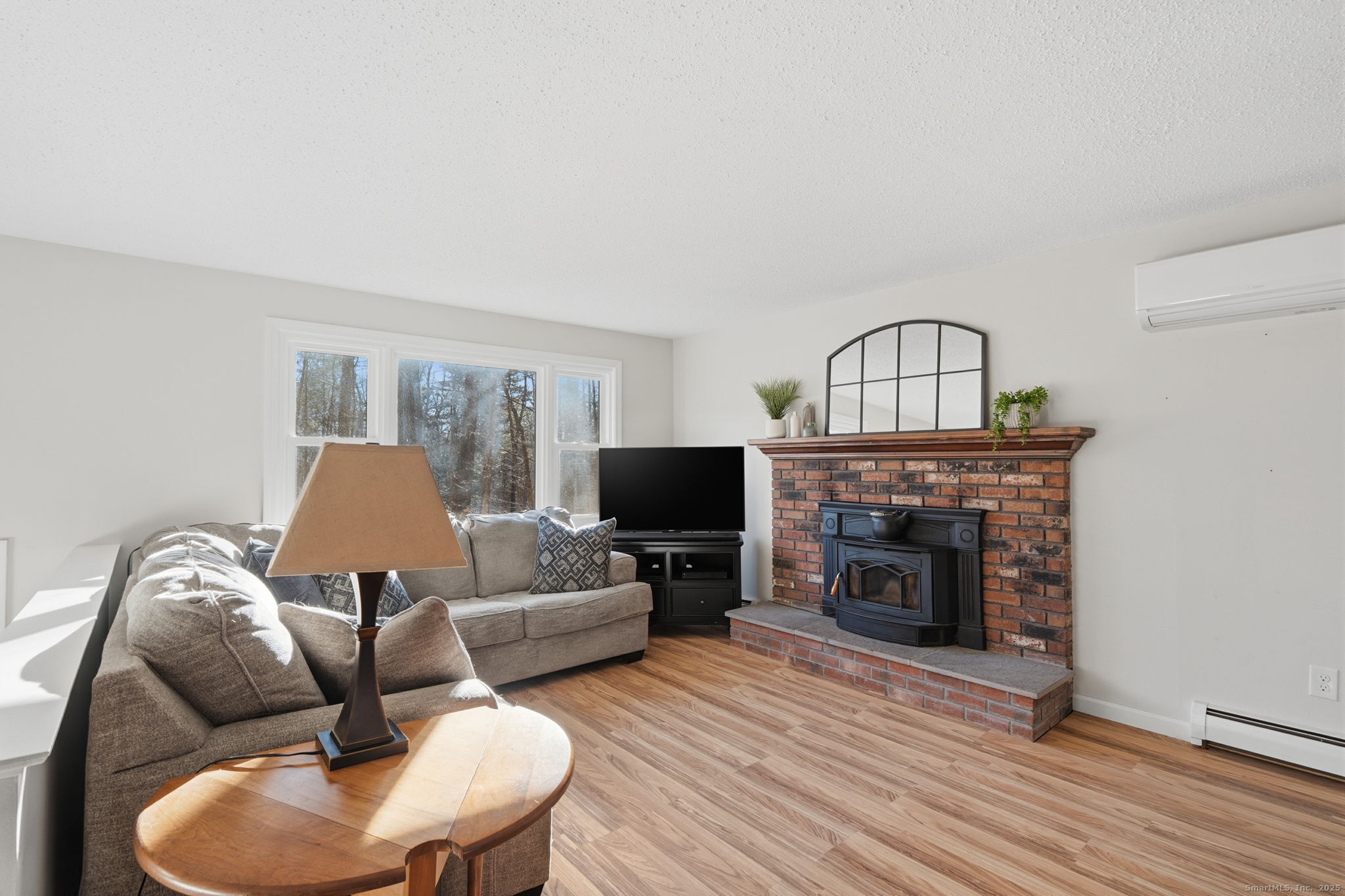 415 Tolland Turnpike