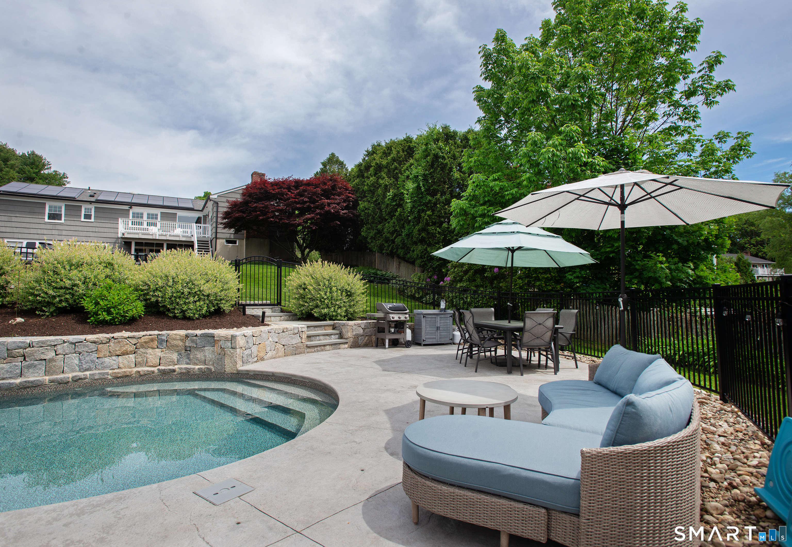 11 Whippoorwill Road