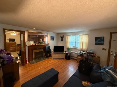 Tiny photo for 633 Center Street #APT A, Manchester, CT 06040 (MLS # 24133843)