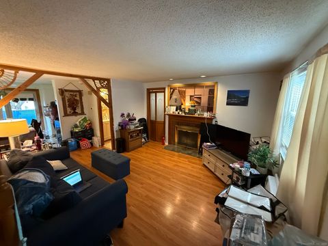 Tiny photo for 633 Center Street #APT A, Manchester, CT 06040 (MLS # 24133843)