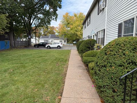 Tiny photo for 633 Center Street #APT A, Manchester, CT 06040 (MLS # 24133843)