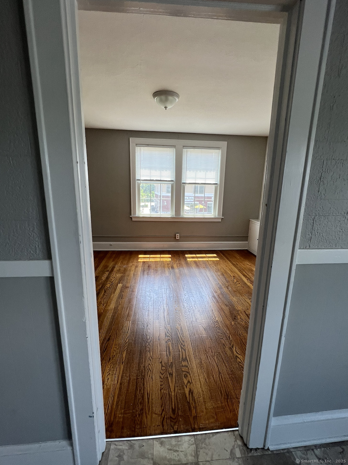 861 Farmington Avenue 2nd Floor