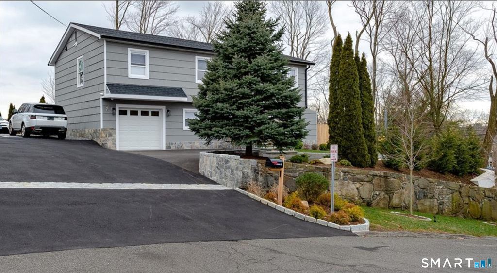 Photo of 7 Dubois Street, Stamford, CT 06905 (MLS # 24148356)