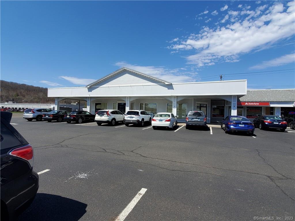 1646 Litchfield Turnpike