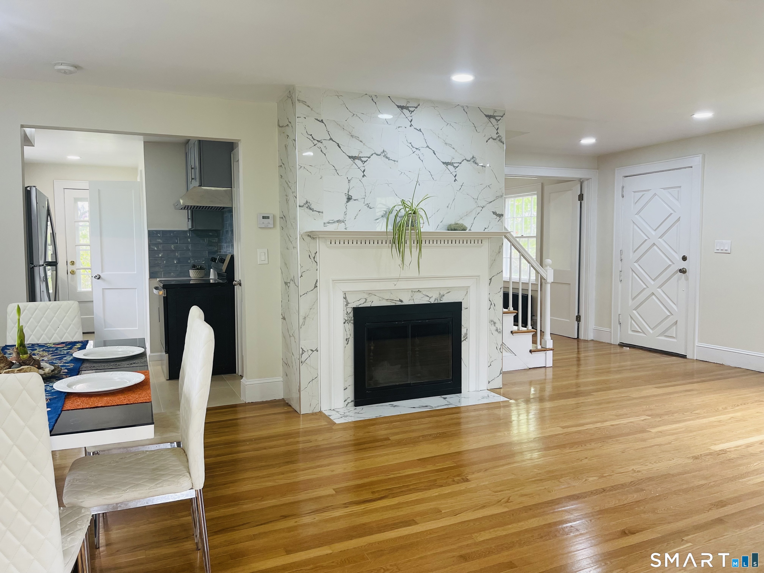 985 Storrs Road