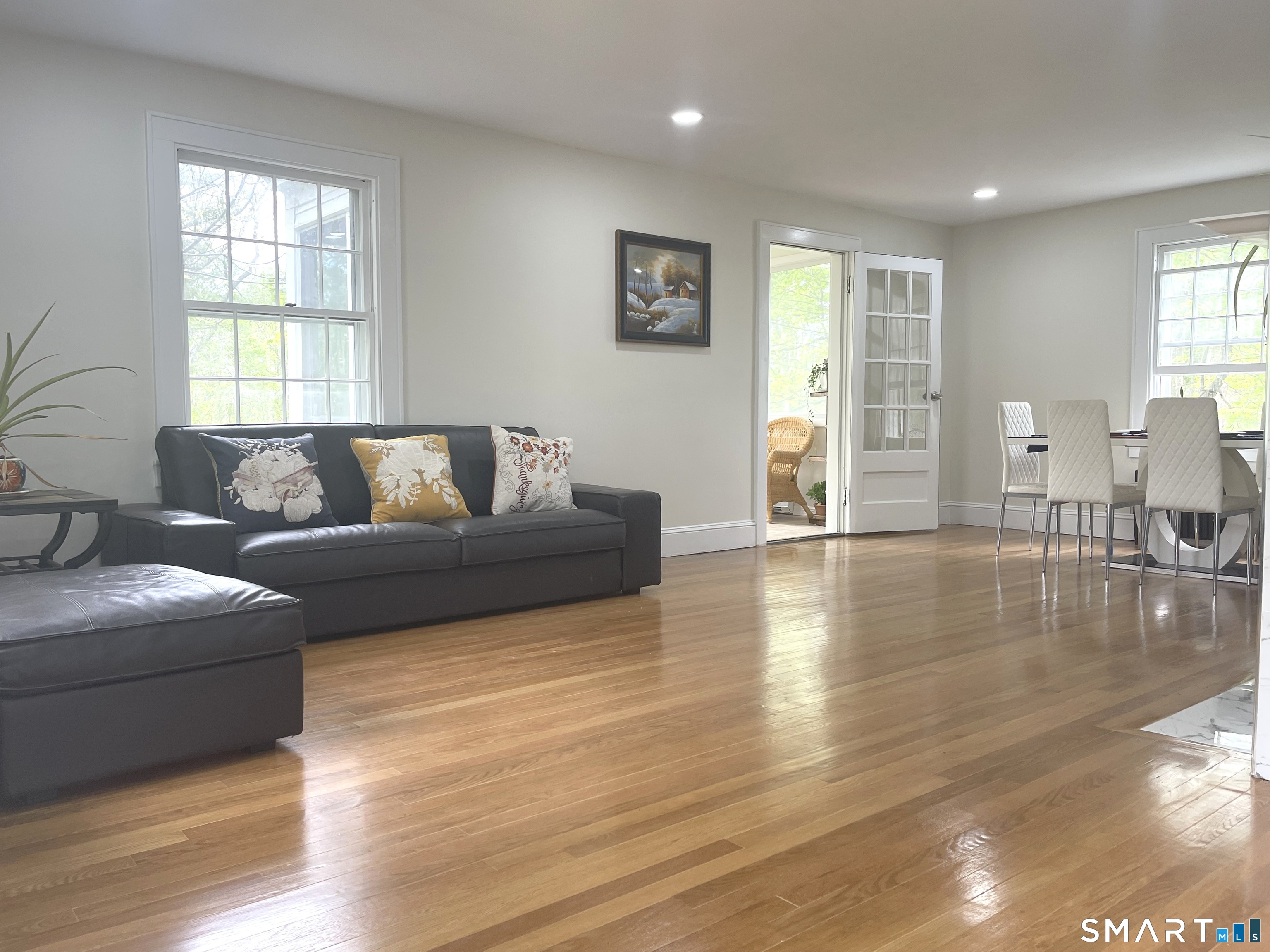 985 Storrs Road