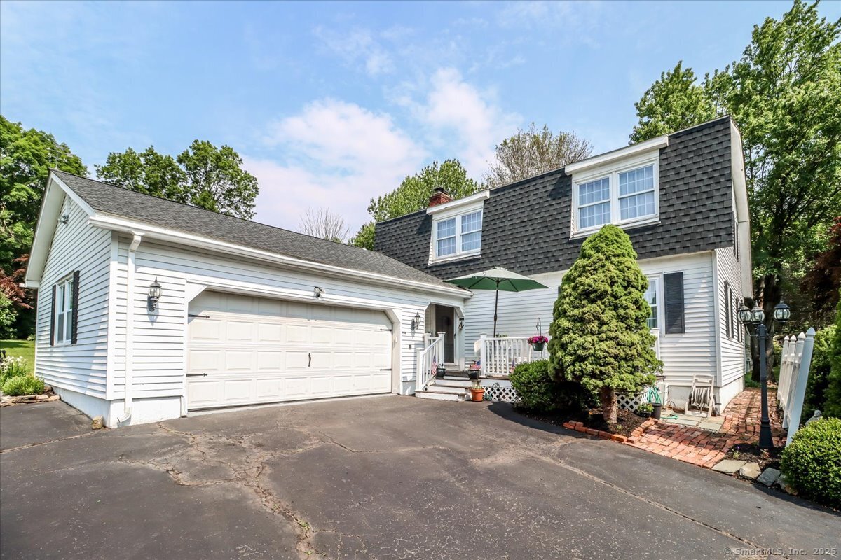 9 Monroe Drive