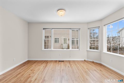 Tiny photo for 168 Colonial Road #apt 6, Stamford, CT 06906 (MLS # 24109603)
