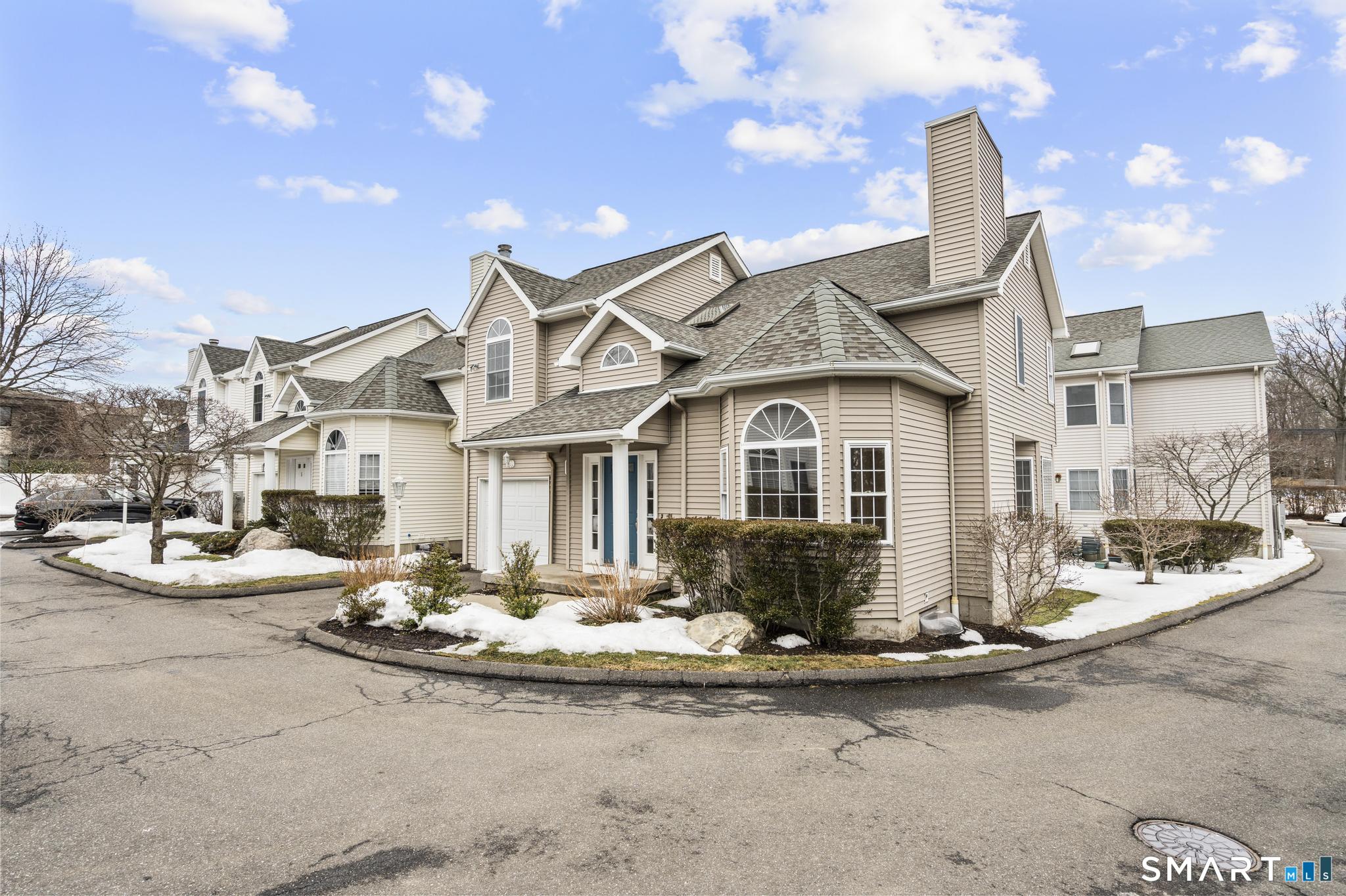 168 Colonial Road apt 6