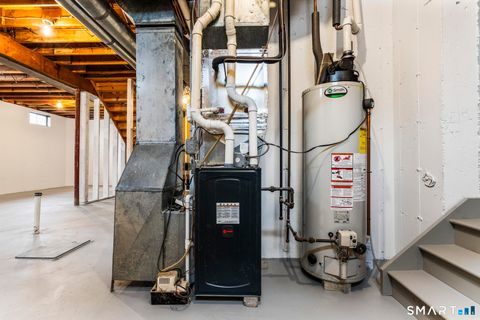 Tiny photo for 168 Colonial Road #apt 6, Stamford, CT 06906 (MLS # 24109603)