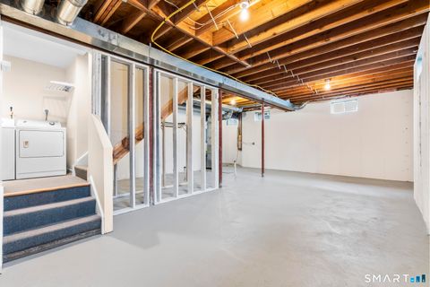 Tiny photo for 168 Colonial Road #apt 6, Stamford, CT 06906 (MLS # 24109603)