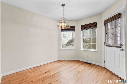 Tiny photo for 168 Colonial Road #apt 6, Stamford, CT 06906 (MLS # 24109603)