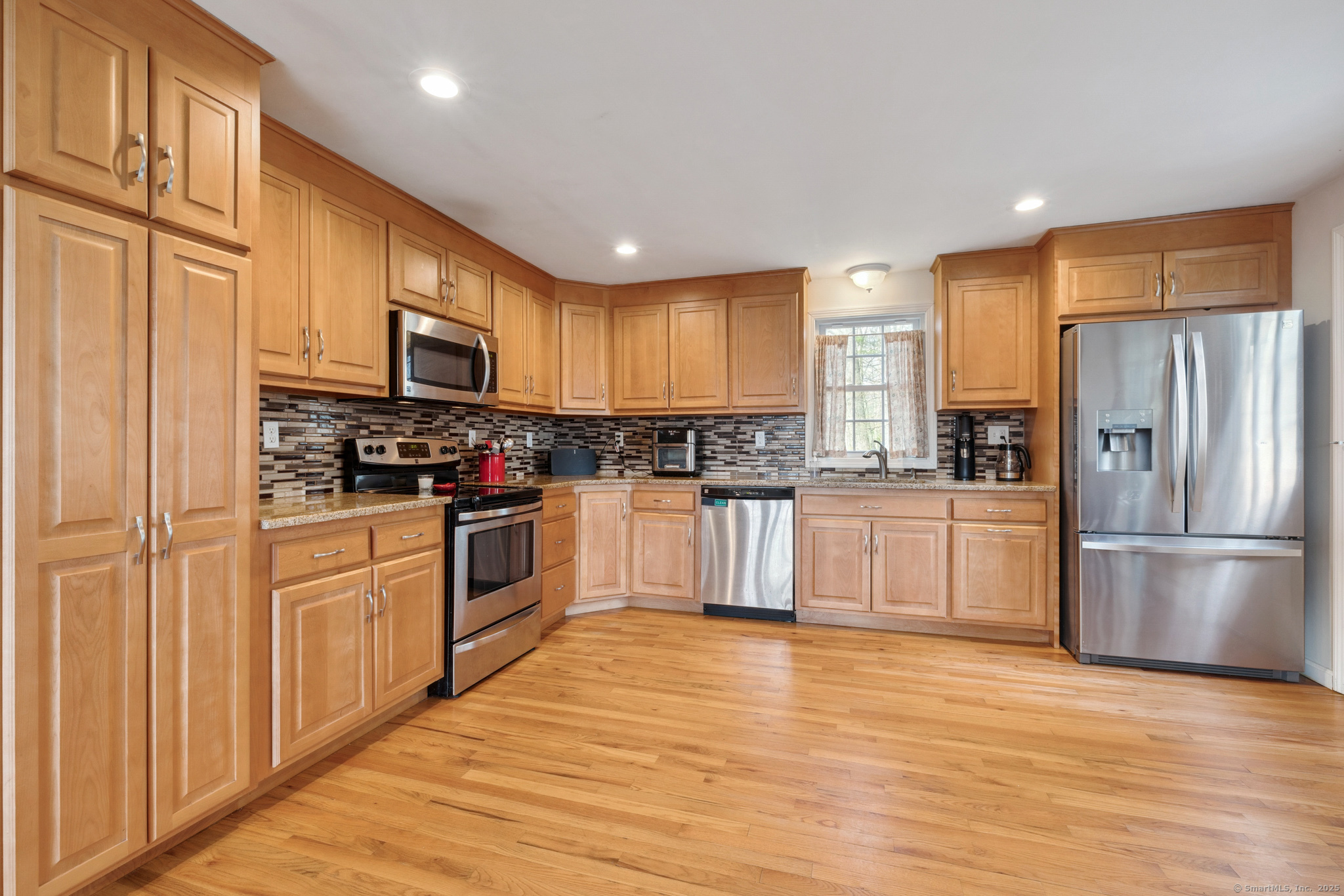 9 Hillcrest Drive, Tolland, Connecticut image 8