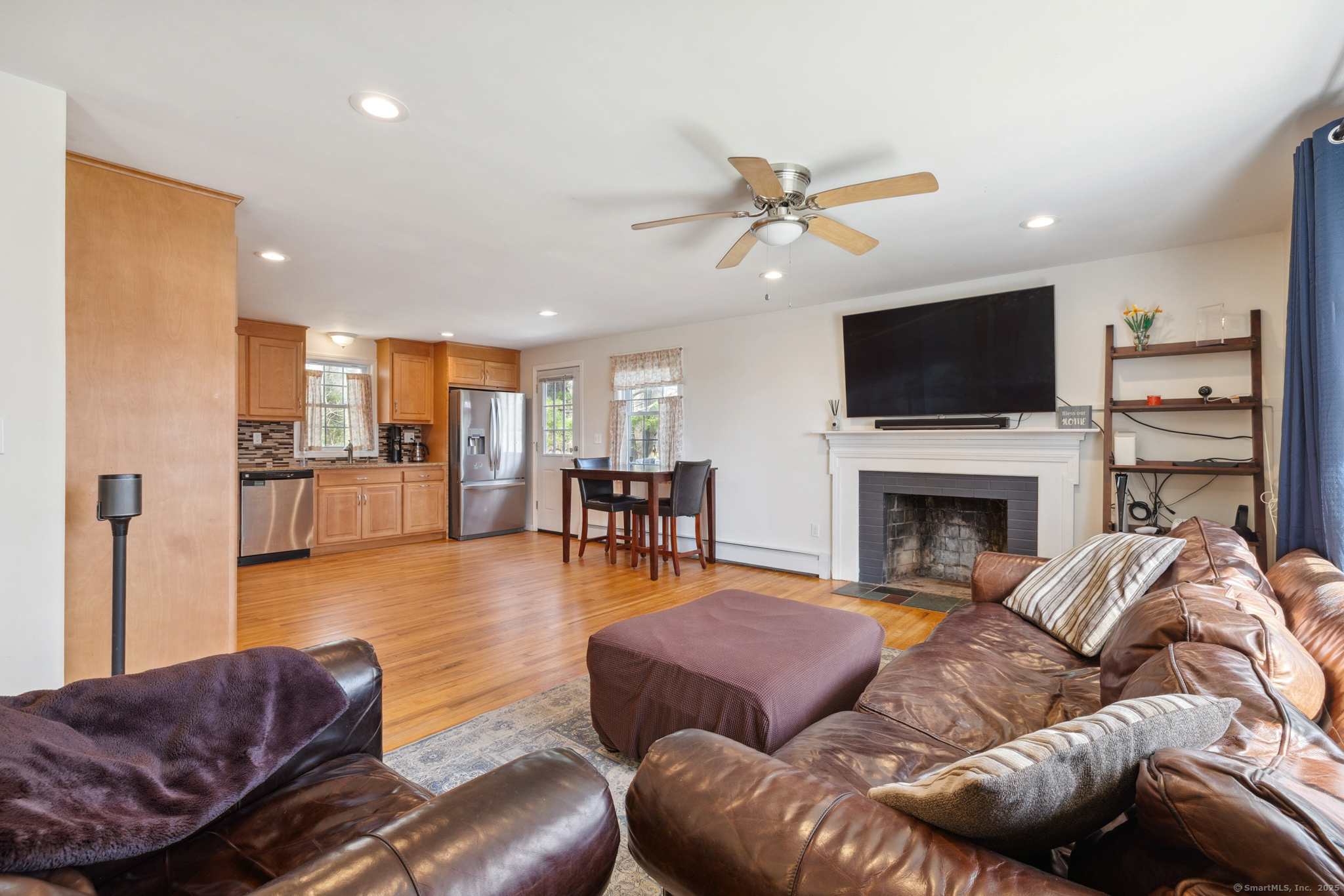 9 Hillcrest Drive, Tolland, Connecticut image 5