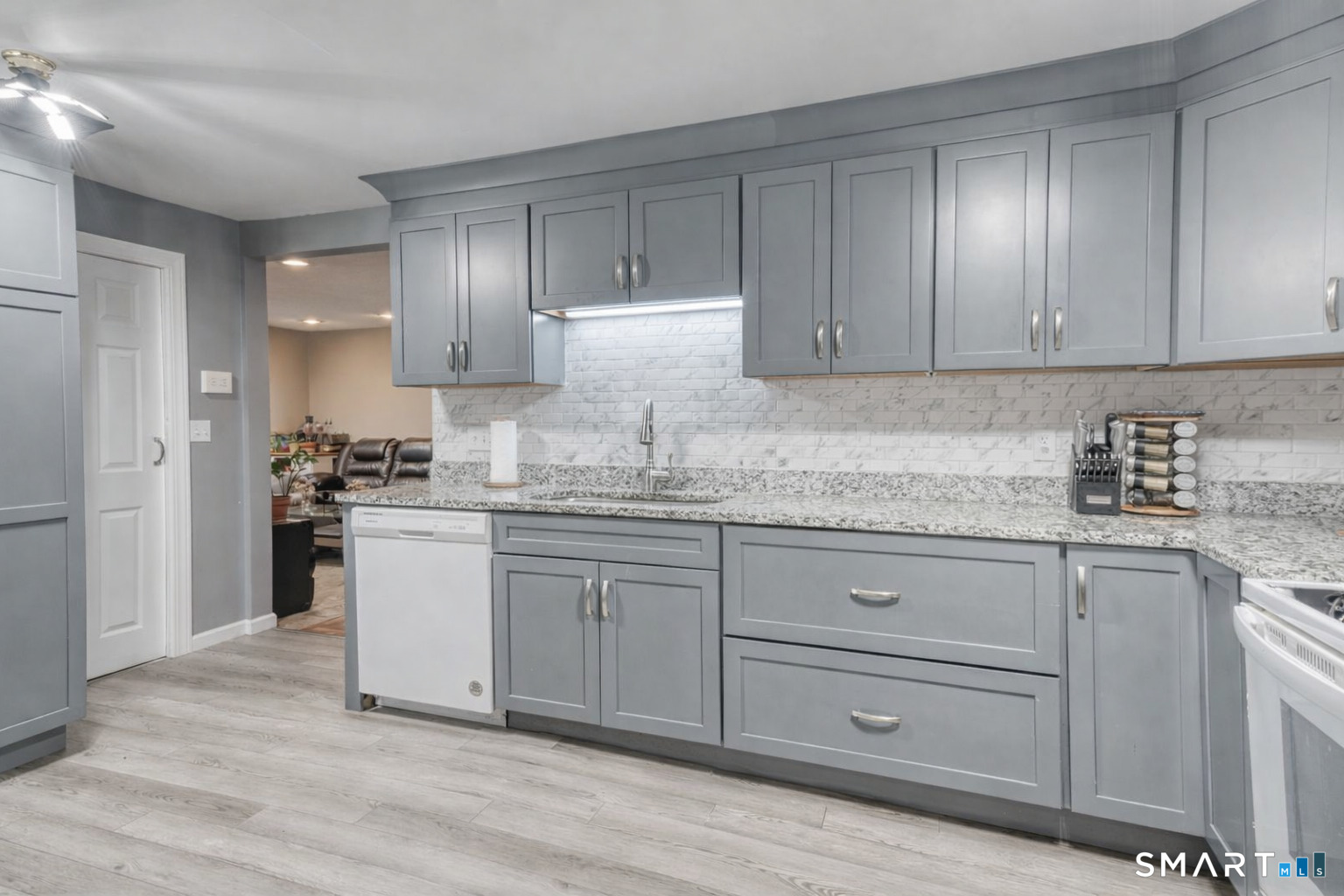 40 Cottage Grove Circle