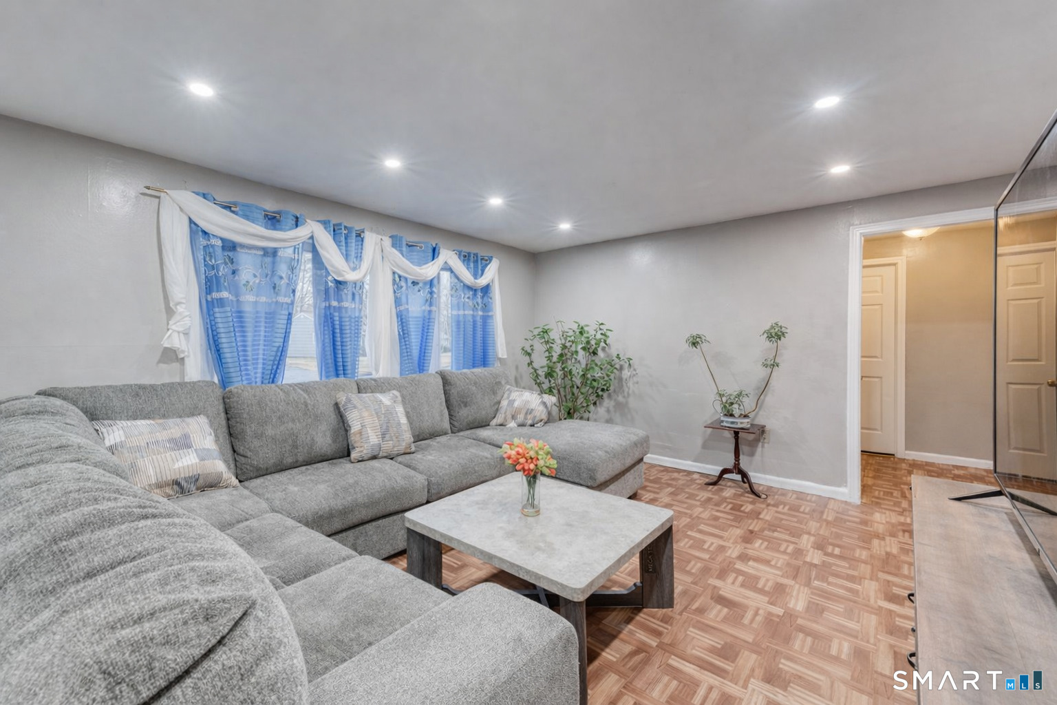 40 Cottage Grove Circle