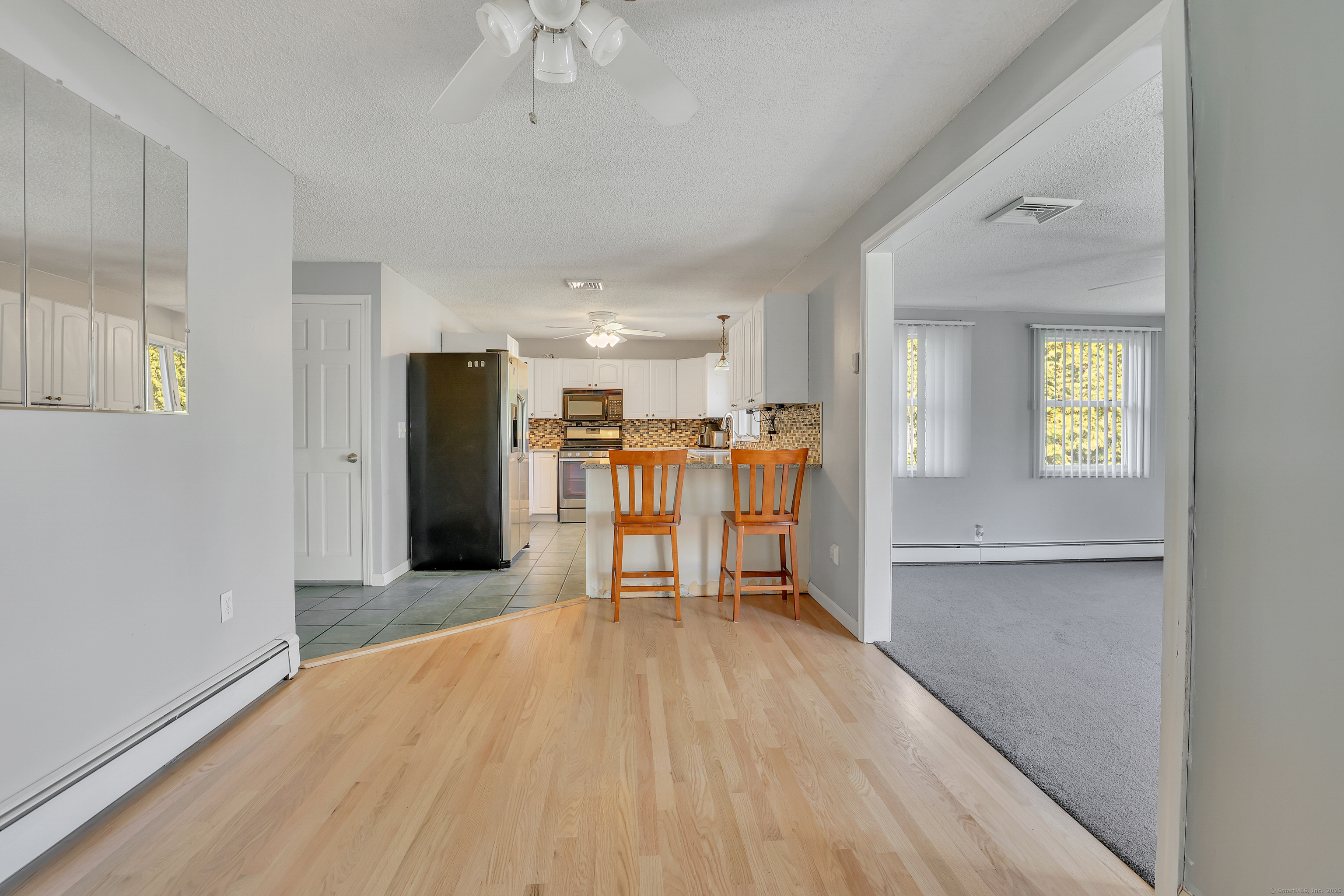 East Hartford, Connecticut 06118, United States, 3 Bedrooms Bedrooms, ,3 BathroomsBathrooms,Residential,Active,98377