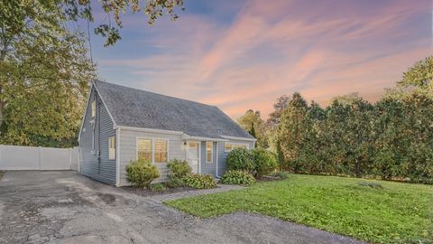 Photo of 1 George Lane, Wallingford, CT 06492 (MLS # 24121773)