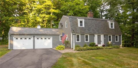 Photo of 3 Hilltop Road, Farmington, CT 06032 (MLS # 24168080)