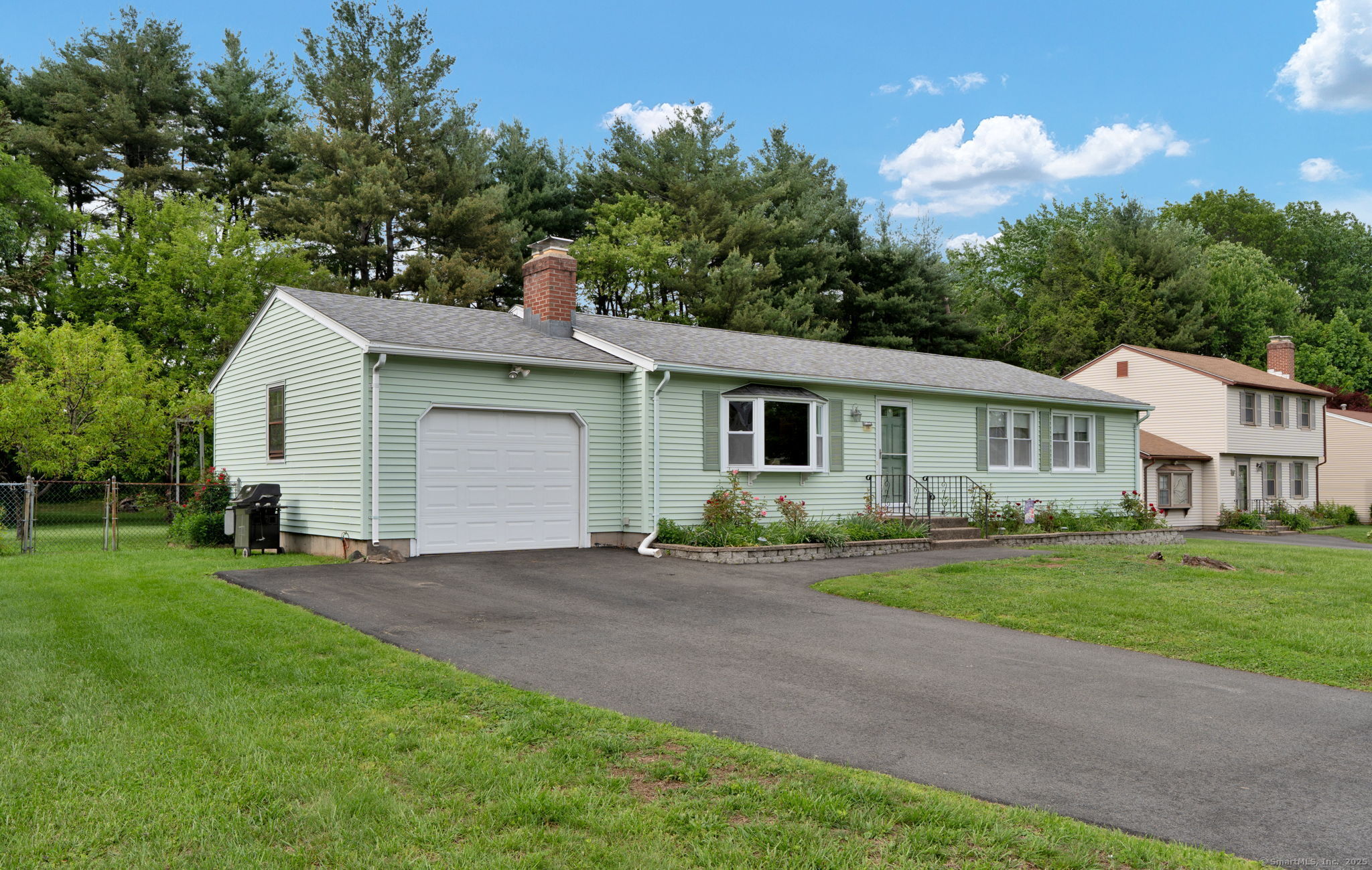 26 Southwood Drive, West Hartford, Connecticut image 2