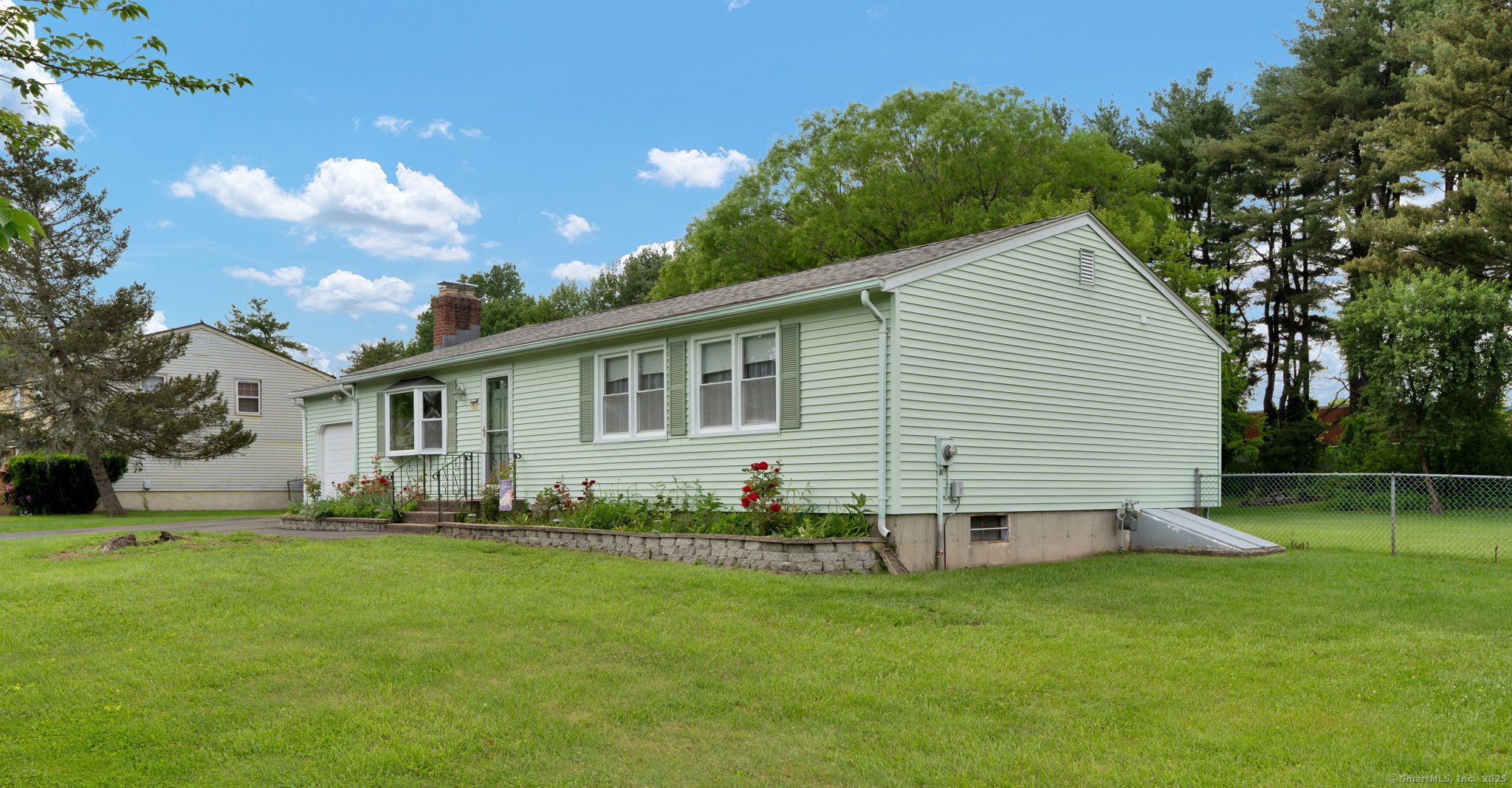 26 Southwood Drive, West Hartford, Connecticut image 3