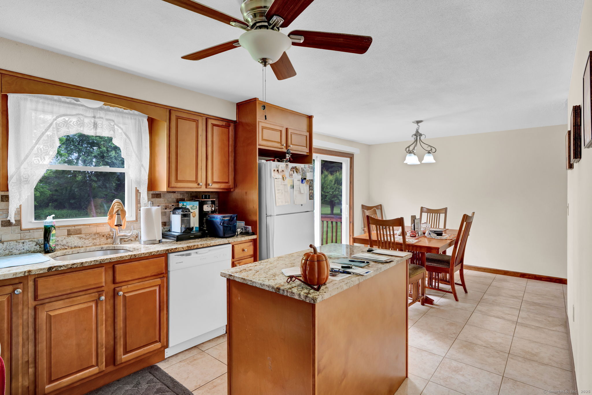 26 Southwood Drive, West Hartford, Connecticut image 8