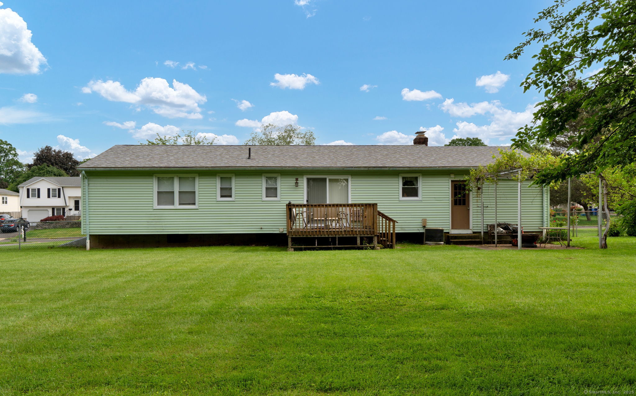 26 Southwood Drive, West Hartford, Connecticut image 4